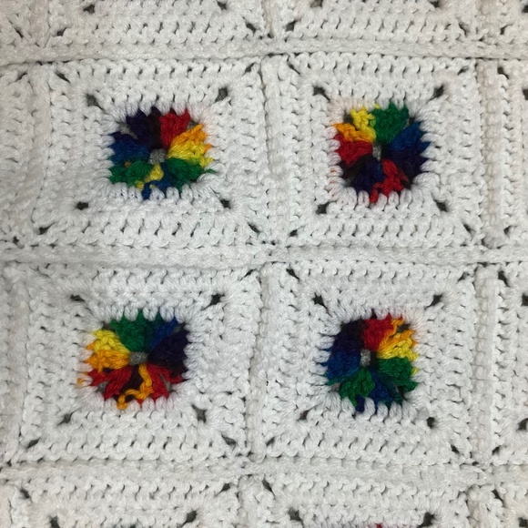 Vintage white afghan  granny square small blanket or retro throw 36” 54” - Picture 3 of 5